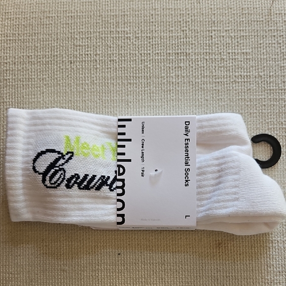 LULULEMON SOCKS - Picture 13 of 13